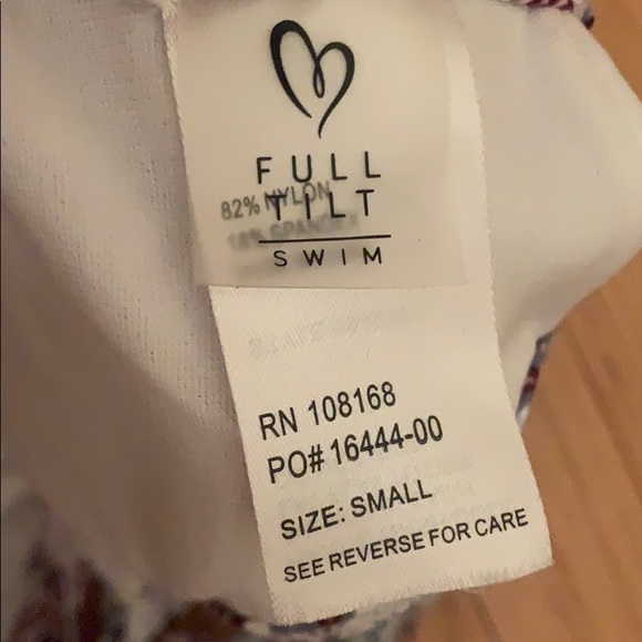 Patterned bikini top - Picture 3 of 3